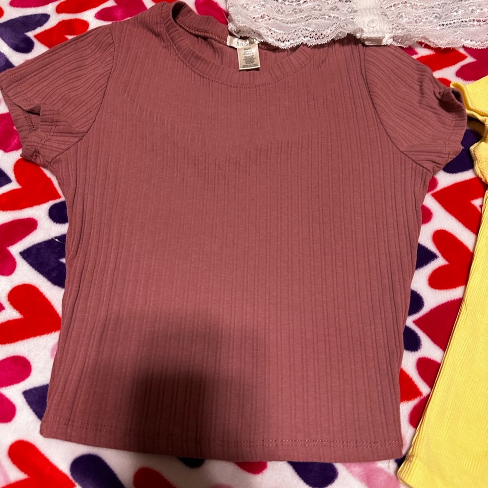 Tops s - Picture 4 of 5